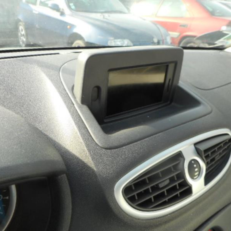 Bloc ABS (freins anti-blocage) RENAULT CLIO 3 Photo n°12