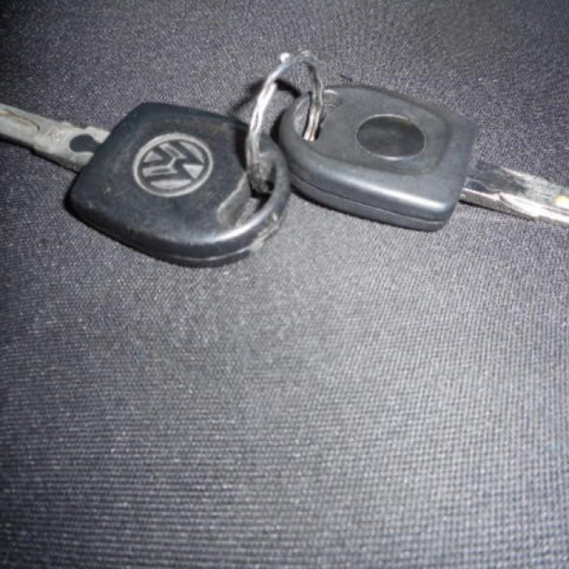 Bloc ABS (freins anti-blocage) VOLKSWAGEN GOLF 4 Photo n°11