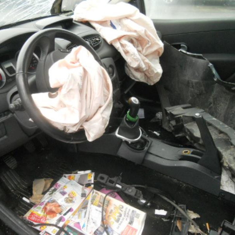 Bloc ABS (freins anti-blocage) RENAULT CLIO 3 Photo n°8