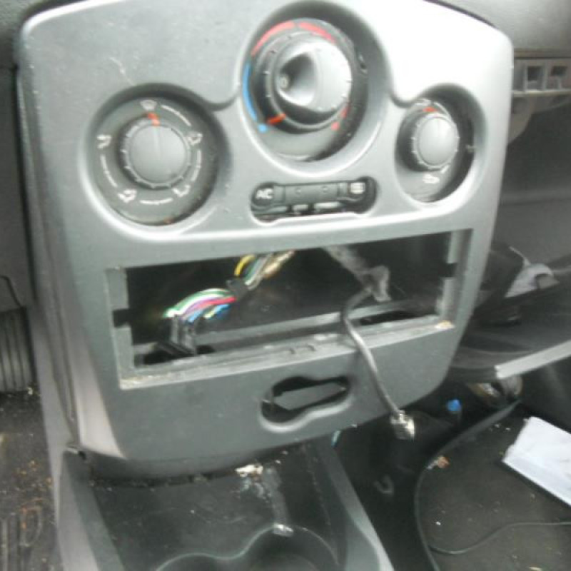 Bloc ABS (freins anti-blocage) RENAULT CLIO 3 Photo n°9