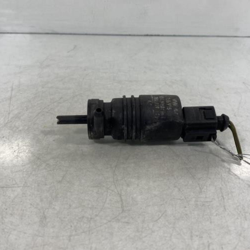 Pompe lave glace avant AUDI TT 1 Photo n°3