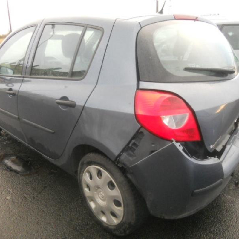 Bloc ABS (freins anti-blocage) RENAULT CLIO 3 Photo n°8
