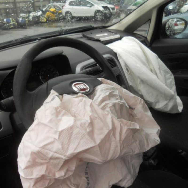 Serrure avant droit FIAT GRANDE PUNTO Photo n°8
