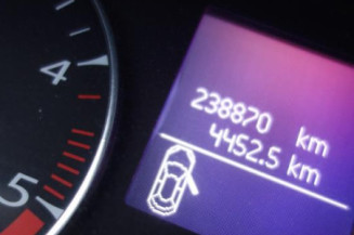 Etrier avant gauche (freinage) RENAULT LAGUNA 3