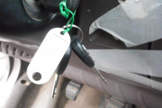 Serrure avant droit RENAULT MASTER 2