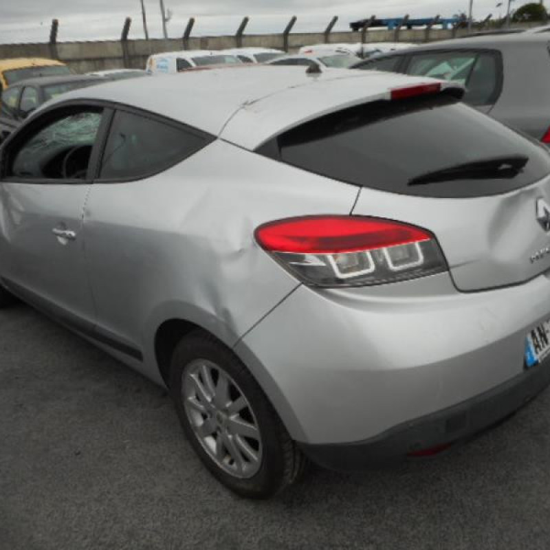 Pretensionneur de ceinture arriere gauche RENAULT MEGANE 3 Photo n°7