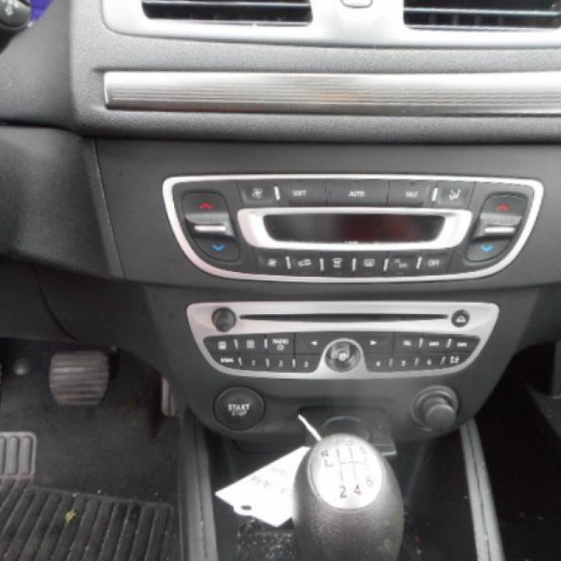 Pretensionneur de ceinture arriere gauche RENAULT MEGANE 3 Photo n°9