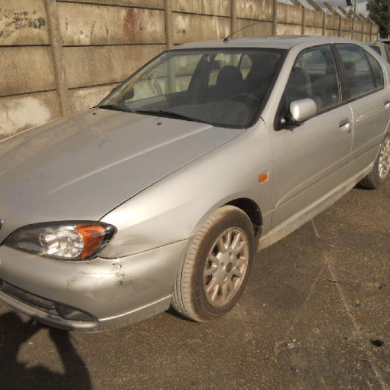 Porte avant droit NISSAN PRIMERA 2 Photo n°4