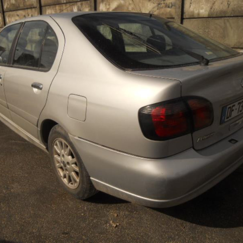 Porte avant droit NISSAN PRIMERA 2 Photo n°7