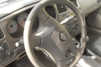 Porte avant droit NISSAN PRIMERA 2