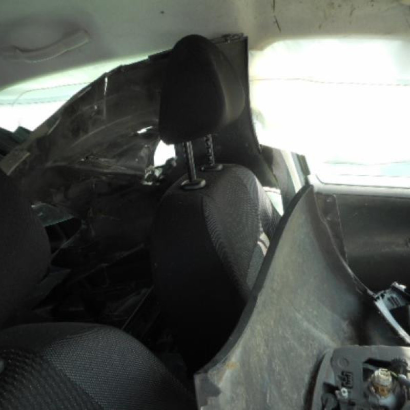 Poignee interieur avant gauche PEUGEOT 207 Photo n°9