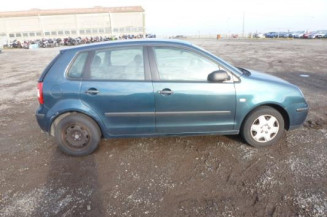 Malle/Hayon arriere VOLKSWAGEN POLO 4