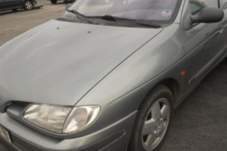 Malle/Hayon arriere RENAULT MEGANE 1