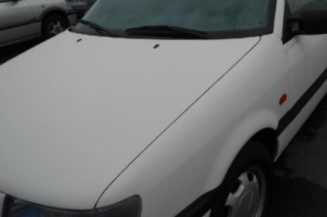 Pare choc avant VOLKSWAGEN PASSAT 3