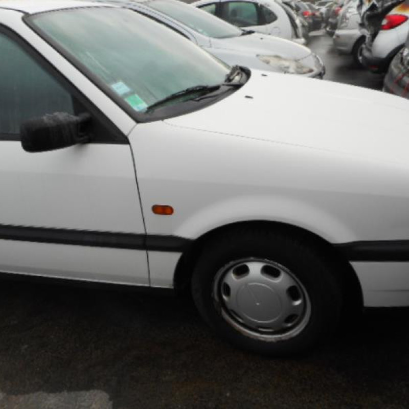 Pare choc avant VOLKSWAGEN PASSAT 3 Photo n°6