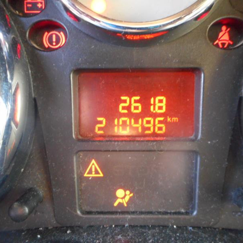 Bras essuie glace avant gauche PEUGEOT 207 Photo n°8