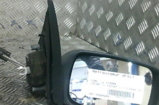Retroviseur droit FORD ESCORT 6 Photo n°1