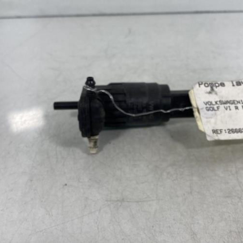 Pompe lave glace avant VOLKSWAGEN GOLF 6 Photo n°1