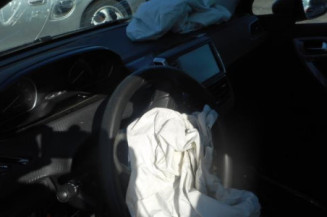 Serrure arriere gauche PEUGEOT 2008 1