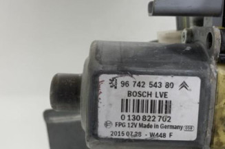 Leve vitre electrique avant droit PEUGEOT 2008 1
