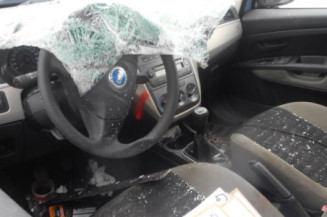 Serrure avant gauche FIAT GRANDE PUNTO