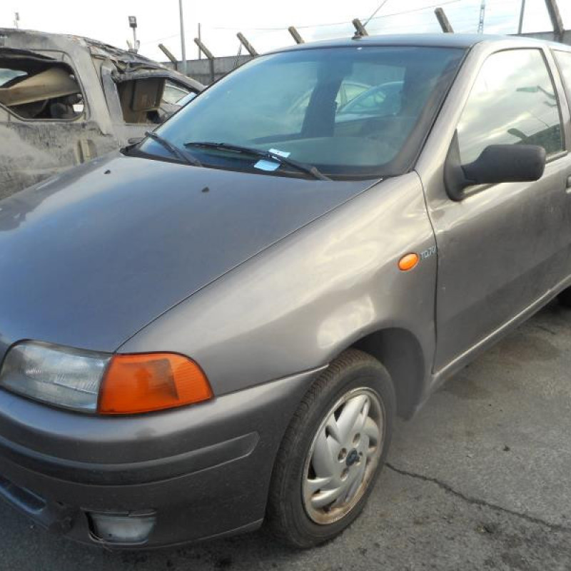 Retroviseur droit FIAT PUNTO 1 Photo n°4