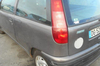 Retroviseur droit FIAT PUNTO 1
