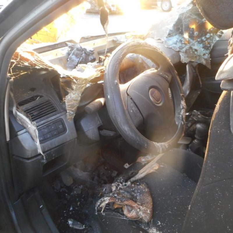 Serrure avant droit FIAT GRANDE PUNTO Photo n°7