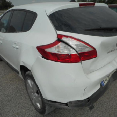Charniere de porte arriere droit RENAULT MEGANE 3