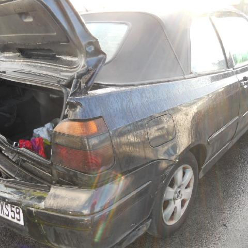 Bras essuie glace avant gauche VOLKSWAGEN GOLF 4 Photo n°6