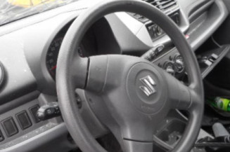 Serrure avant droit SUZUKI ALTO 3