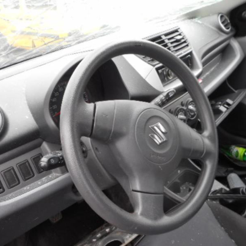 Serrure avant droit SUZUKI ALTO 3 Photo n°8