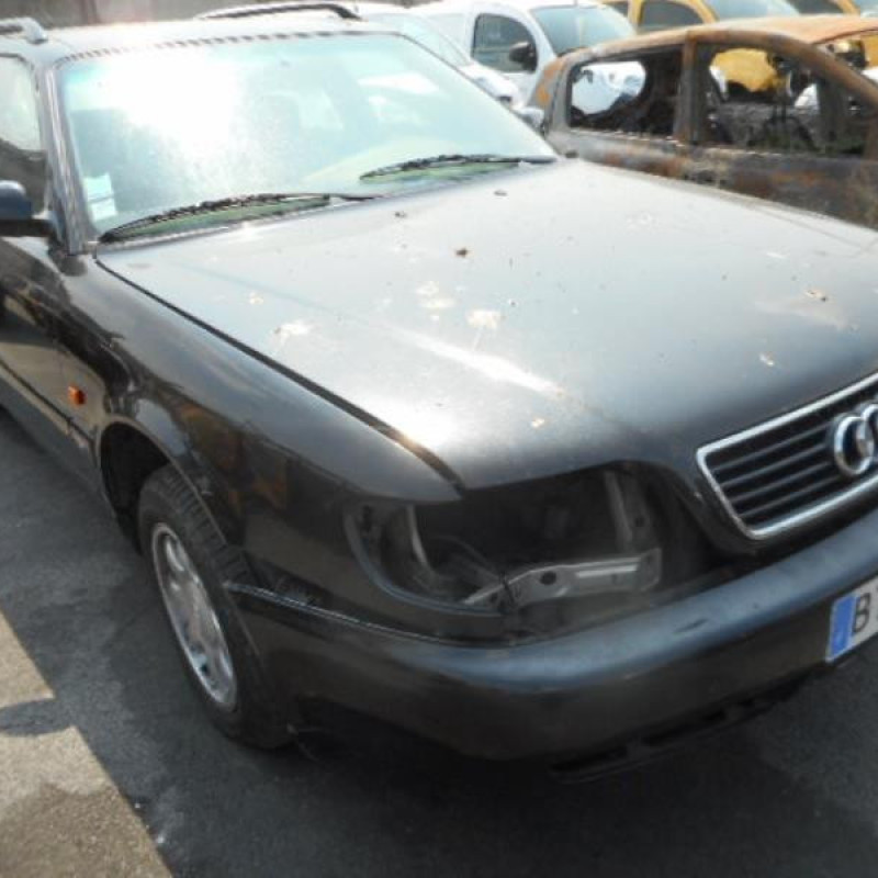 Feu arriere principal droit (feux) AUDI A6 1 Photo n°4