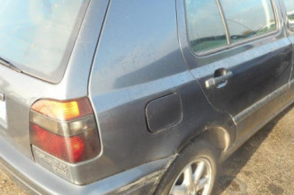 Commodo d'essuie glaces VOLKSWAGEN GOLF 3