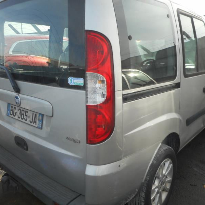 Crosse arriere droit FIAT DOBLO 1 Photo n°5