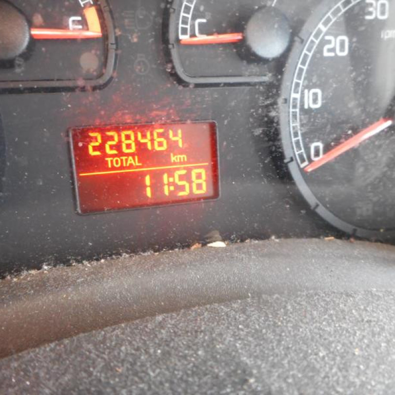 Crosse arriere droit FIAT DOBLO 1 Photo n°7