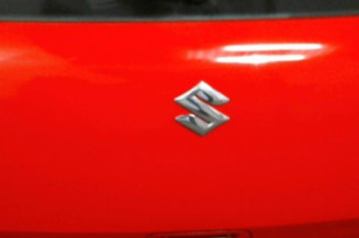 Malle/Hayon arriere SUZUKI SWIFT 3