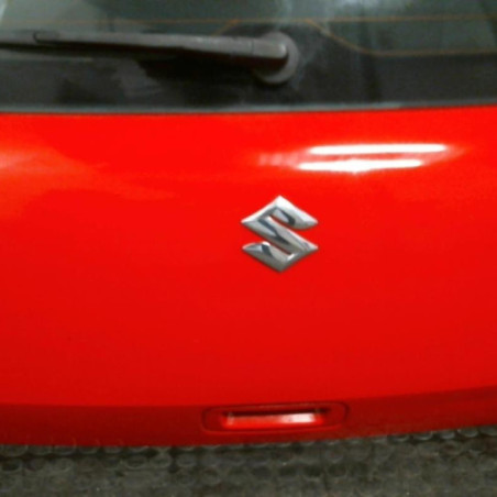 Malle/Hayon arriere SUZUKI SWIFT 3