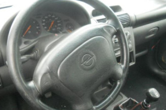 Porte avant droit OPEL TIGRA 1