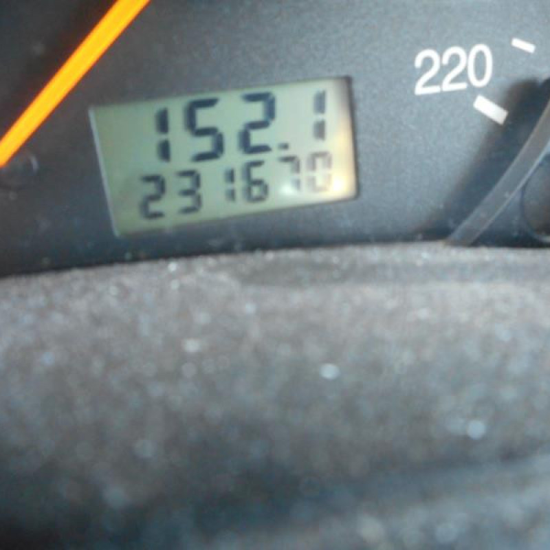 Malle/Hayon arriere FORD FOCUS 1 Photo n°8