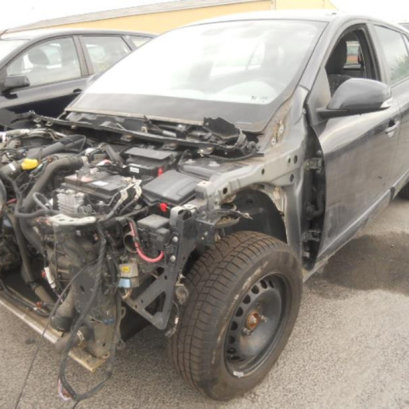 Cremaillere assistee RENAULT MEGANE 3 Photo n°1