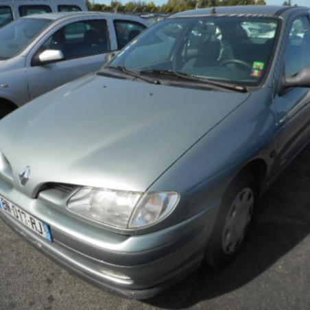 Amortisseur avant droit RENAULT MEGANE 1 Photo n°1