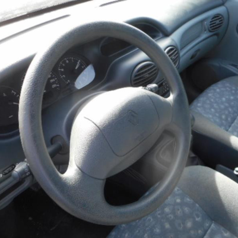 Amortisseur avant droit RENAULT MEGANE 1 Photo n°5
