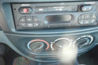 Amortisseur avant droit RENAULT MEGANE 1