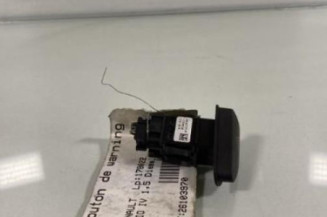 Bouton de warning RENAULT CLIO 4