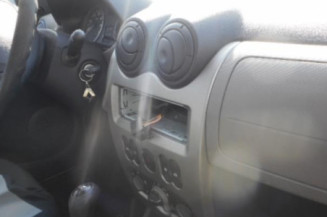 Trappe d'essence DACIA SANDERO 1