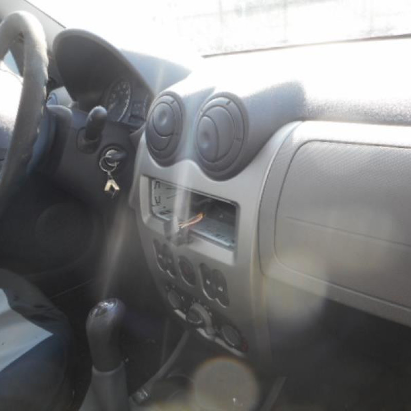 Trappe d'essence DACIA SANDERO 1 Photo n°8