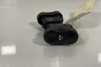 Interrupteur de leve vitre avant gauche DACIA SANDERO 1