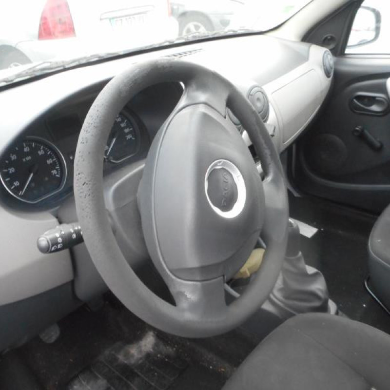 Trappe d'essence DACIA SANDERO 1 Photo n°9