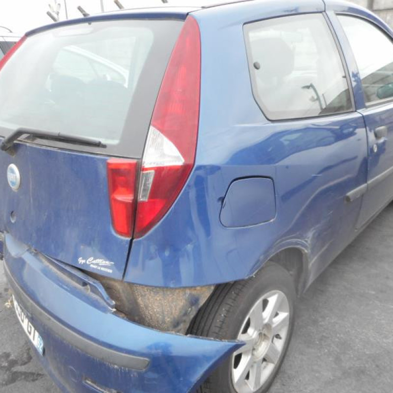 Retroviseur droit FIAT PUNTO 2 Photo n°6